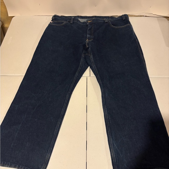 Duluth Trading Co Men’s Size 46x32 Straight Leg Blue Denim Jeans Made In USA - Picture 3 of 7